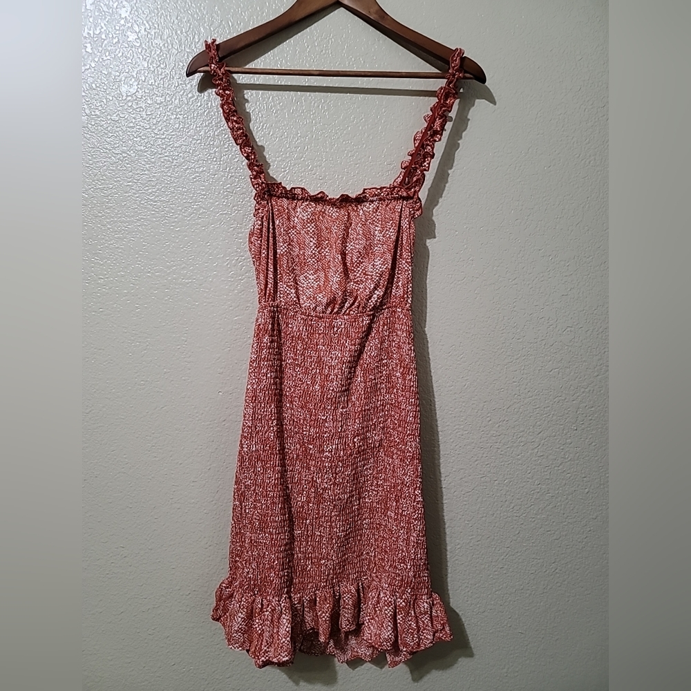 Almost Famous Dress Junior Womens Size Medium Orange Smocked Tie Back Mini